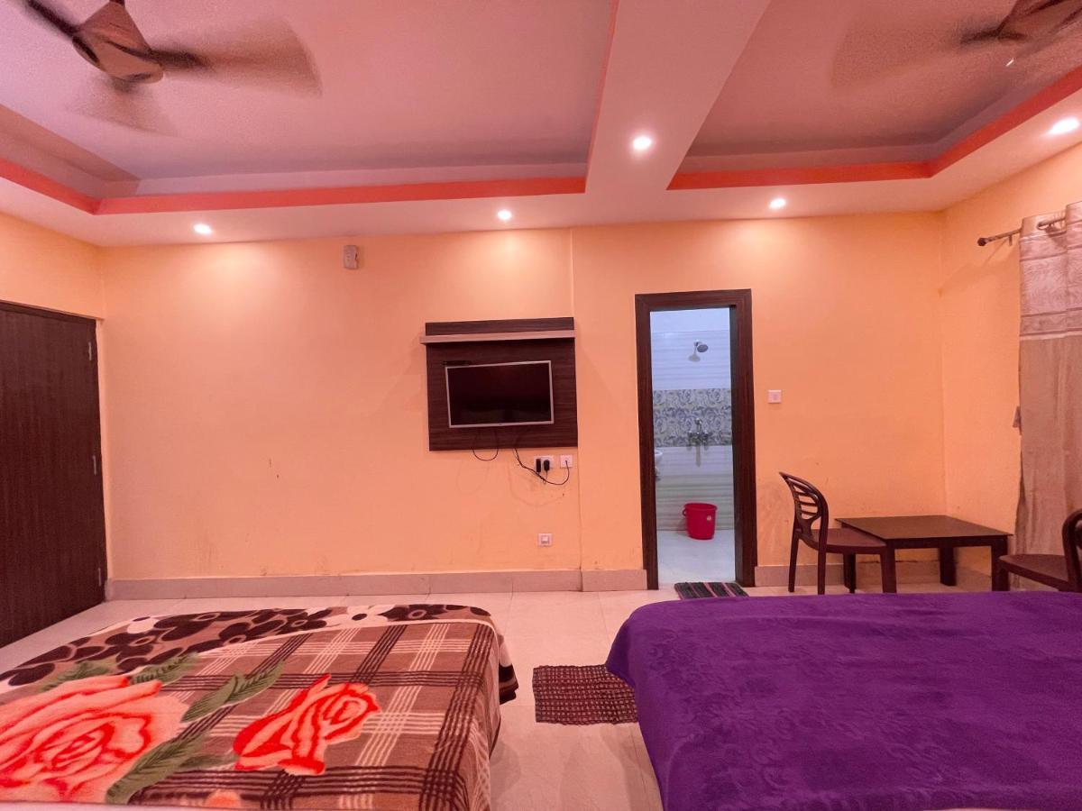 Hotel Deo Puri Exterior photo